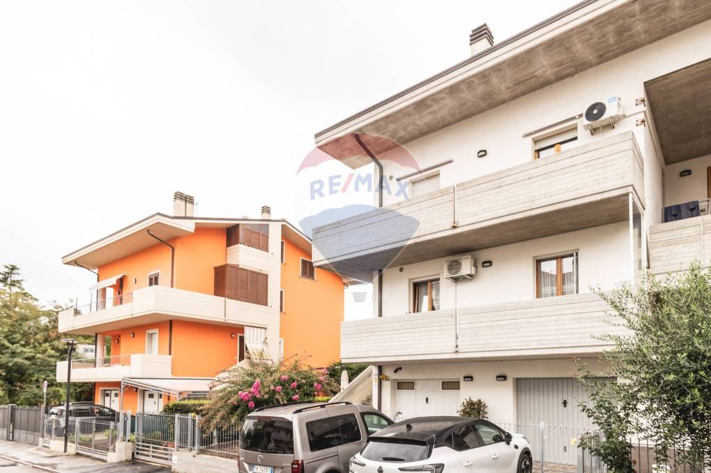 appartamento in vendita a Tavullia in zona Padiglione