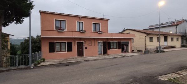 casa indipendente in vendita a Tavullia