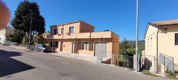 casa indipendente in vendita a Tavullia