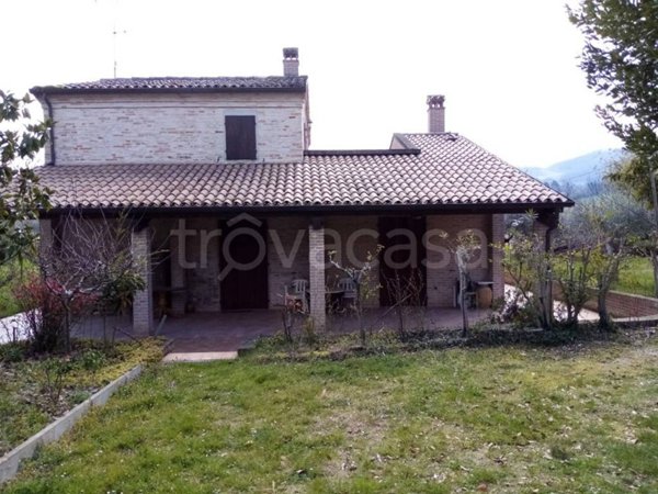 casa indipendente in vendita a Tavullia in zona Case Bernardi