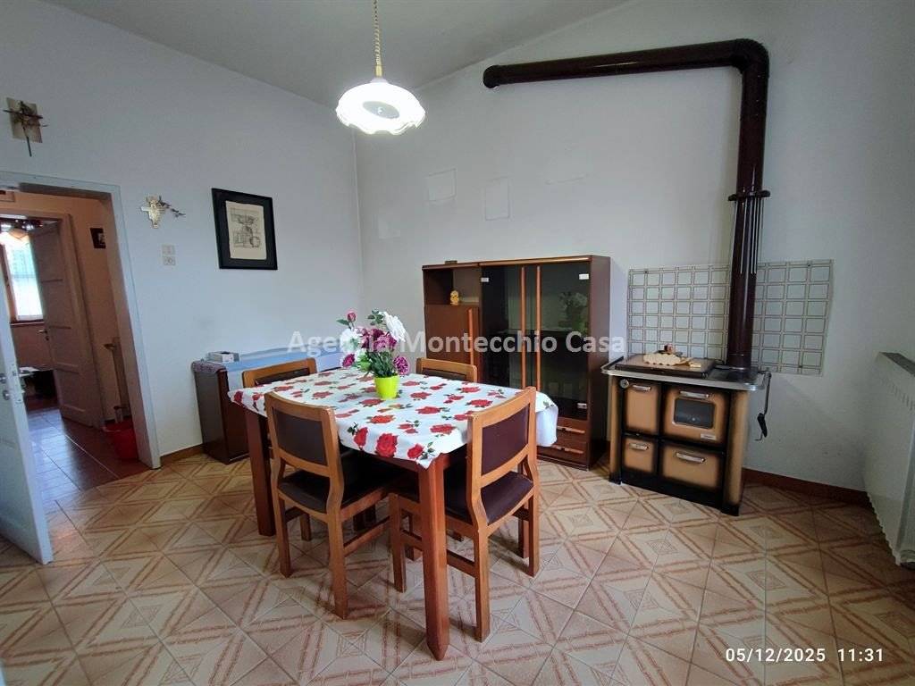 appartamento in vendita a Tavullia in zona Belvedere Fogliense