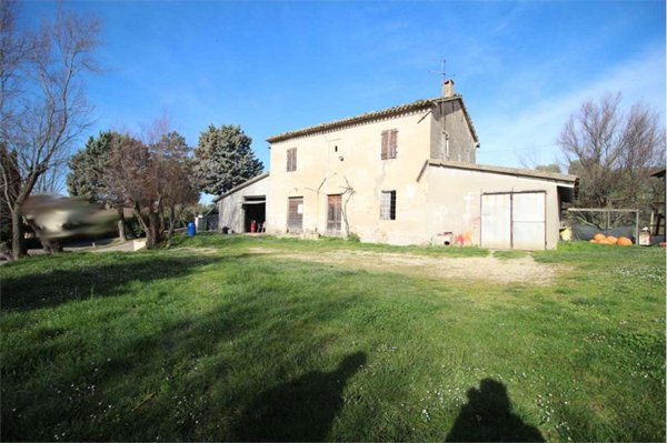 casa indipendente in vendita a Tavullia in zona Picciano