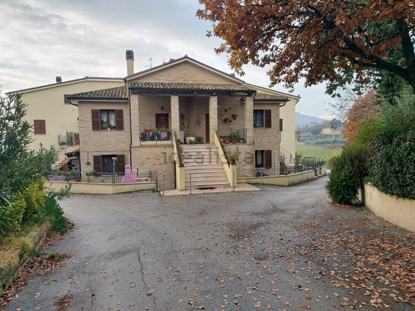 appartamento in vendita a Tavullia in zona Babbucce