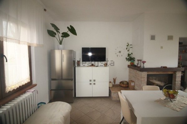 casa indipendente in vendita a Tavullia in zona Belvedere Fogliense