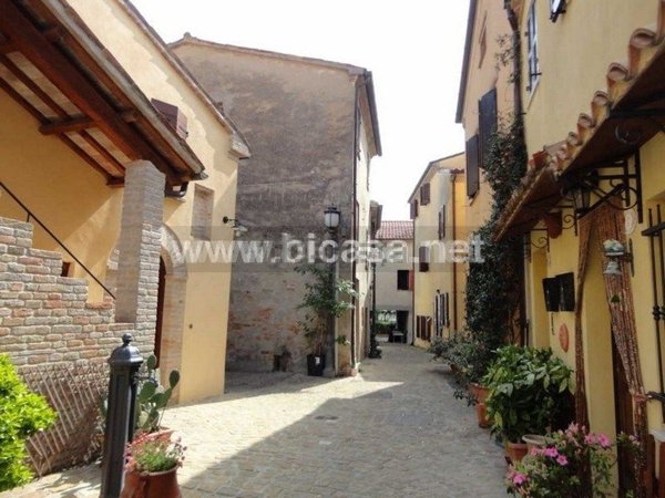 casa semindipendente in vendita a Tavullia