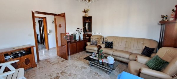 casa indipendente in vendita a Tavullia in zona Belvedere Fogliense