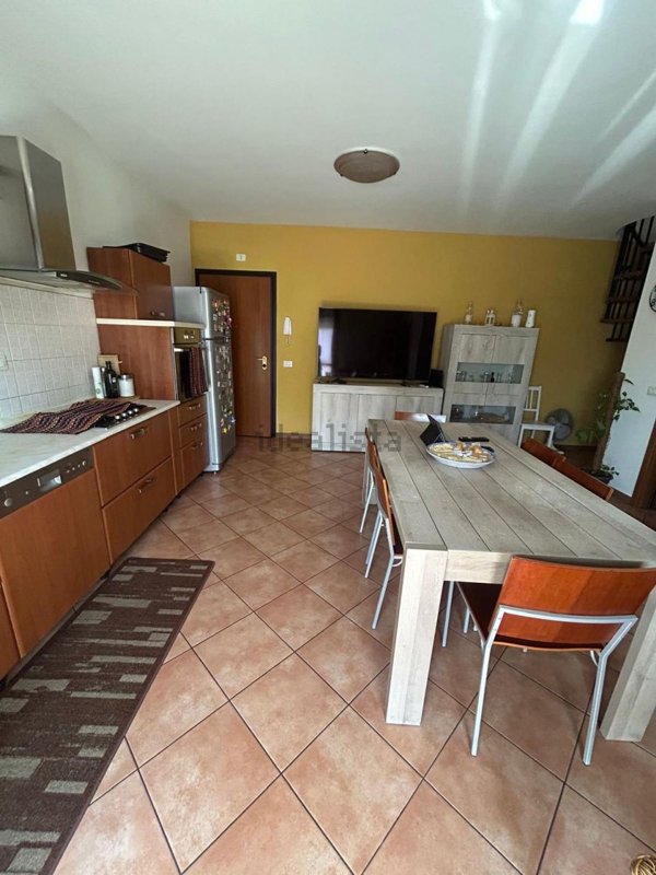 appartamento in vendita a Tavullia in zona Padiglione