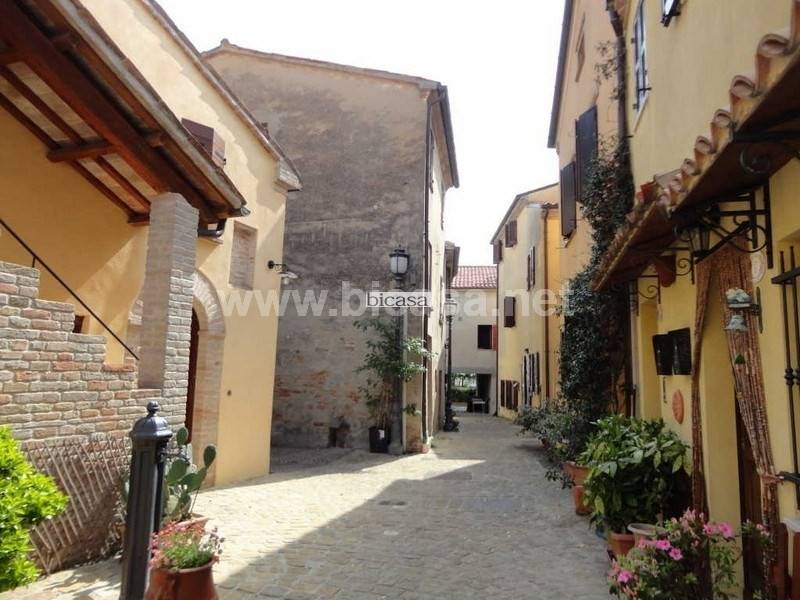 casa indipendente in vendita a Tavullia
