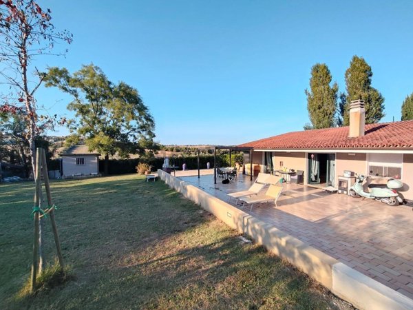 casa indipendente in vendita a Tavullia