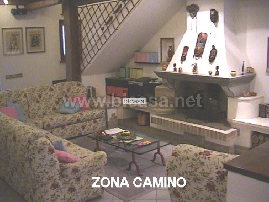 casa indipendente in vendita a Tavullia in zona Babbucce