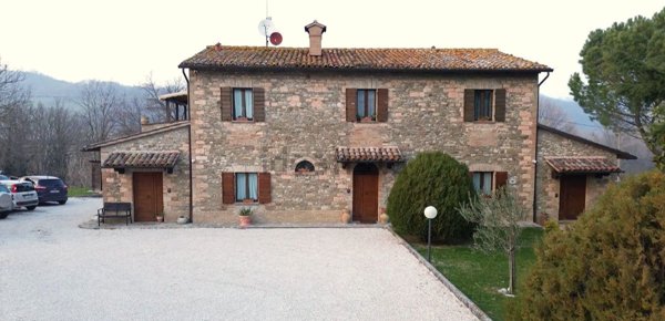 casale in vendita ad Urbania