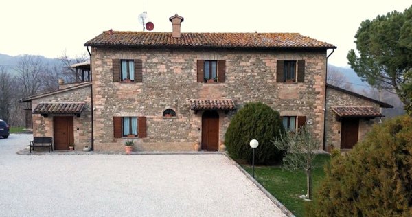 casale in vendita ad Urbania