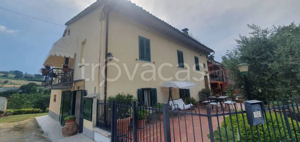 casa indipendente in vendita ad Urbania