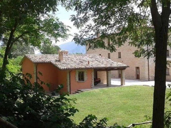 casa indipendente in vendita ad Urbania