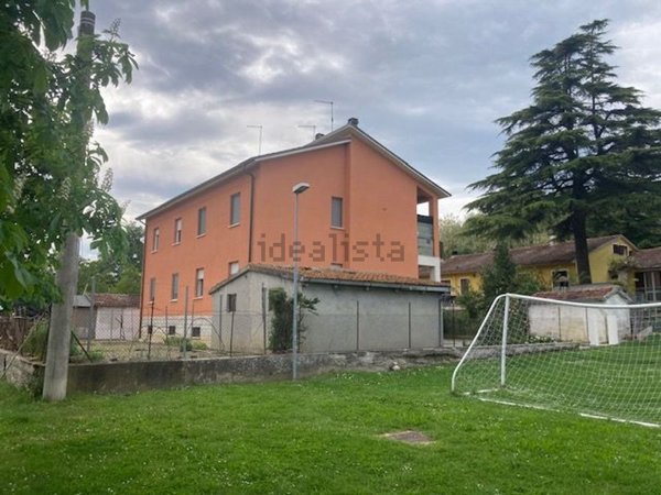 appartamento in vendita ad Urbania in zona Muraglione