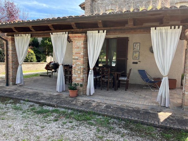 casa indipendente in vendita ad Urbania