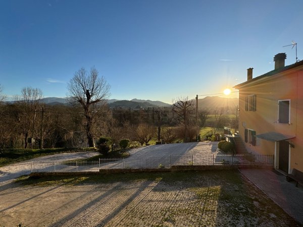 casale in vendita ad Urbania