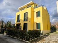 casa indipendente in vendita ad Urbania