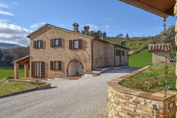 casale in vendita ad Urbania