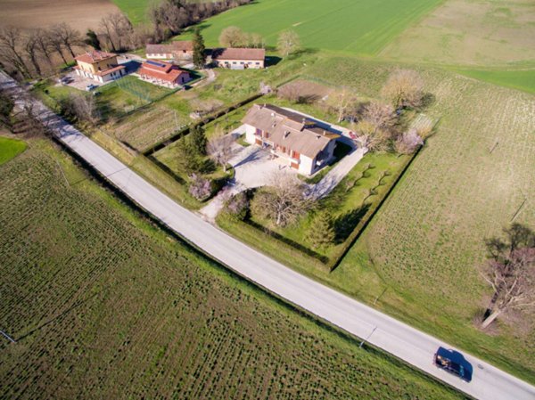 casa indipendente in vendita ad Urbania