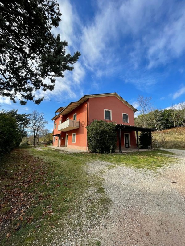 casa indipendente in vendita ad Urbania