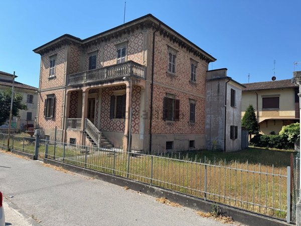 casa indipendente in vendita ad Urbania