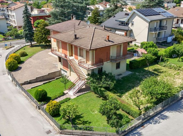 casa indipendente in vendita ad Urbania