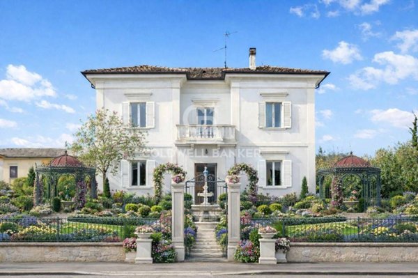casa indipendente in vendita ad Urbania