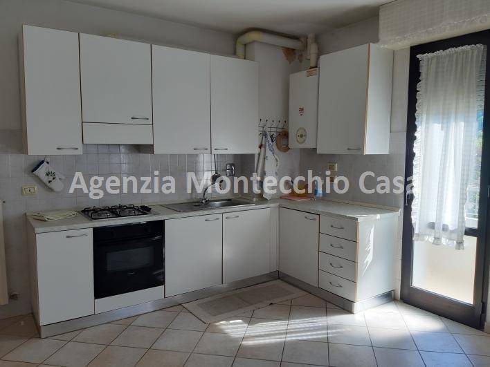 appartamento in vendita ad Urbino in zona Trasanni