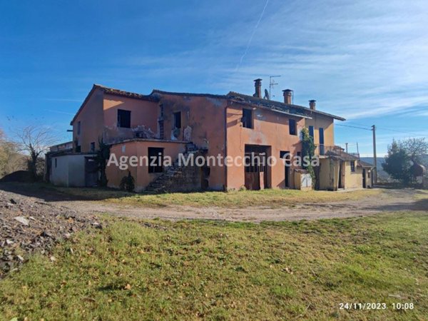 casa indipendente in vendita ad Urbino