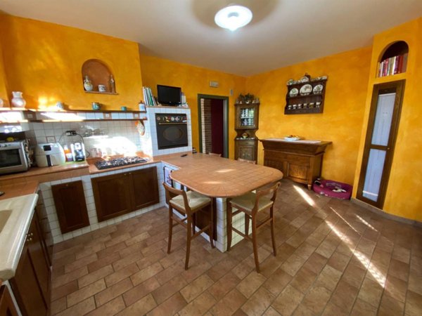 appartamento in vendita ad Urbino in zona Gadana