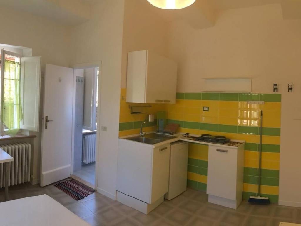 intera palazzina in vendita ad Urbino in zona Centro CittÃ 