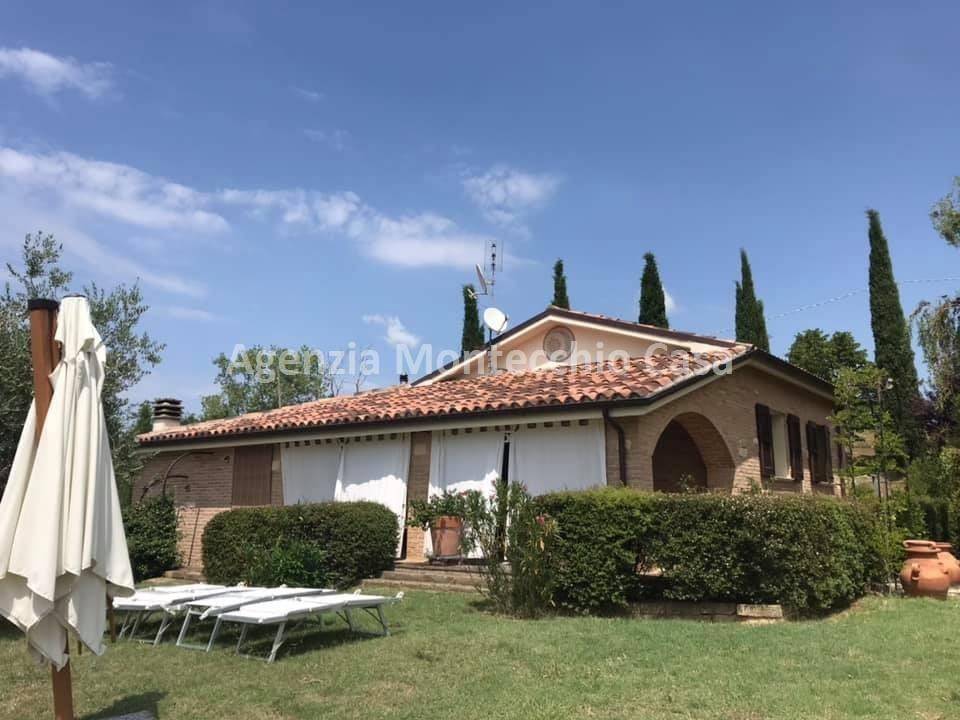 casa indipendente in vendita ad Urbino