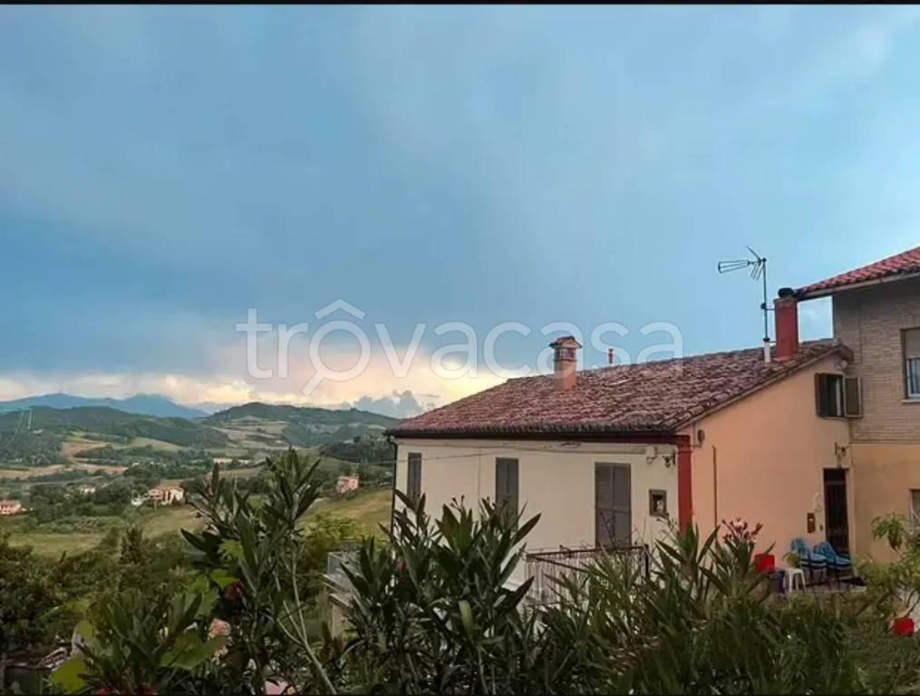 appartamento in vendita ad Urbino in zona Centro CittÃ 