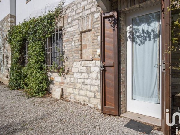 casa indipendente in vendita ad Urbino