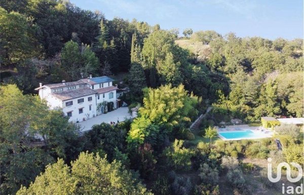 casa indipendente in vendita ad Urbino
