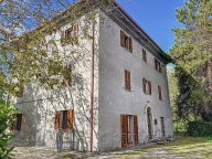 casa indipendente in vendita ad Urbino in zona Canavaccio
