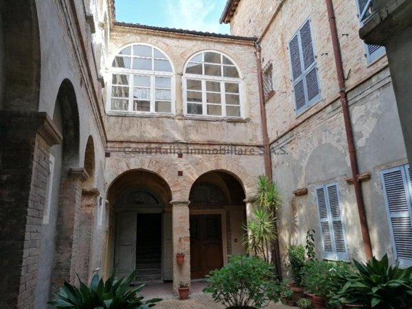 appartamento in vendita ad Urbino in zona Centro CittÃ 
