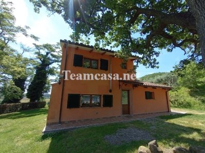 casa indipendente in vendita ad Urbino