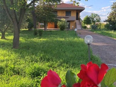 casa indipendente in vendita ad Urbino