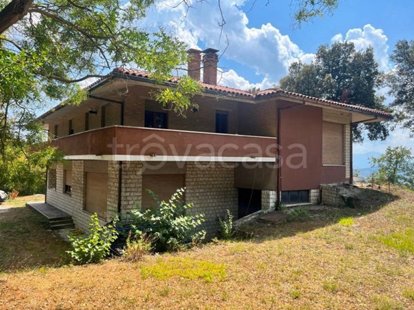 casa indipendente in vendita ad Urbino in zona Centro CittÃ 