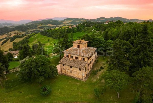 casa indipendente in vendita ad Urbino in zona La Torre
