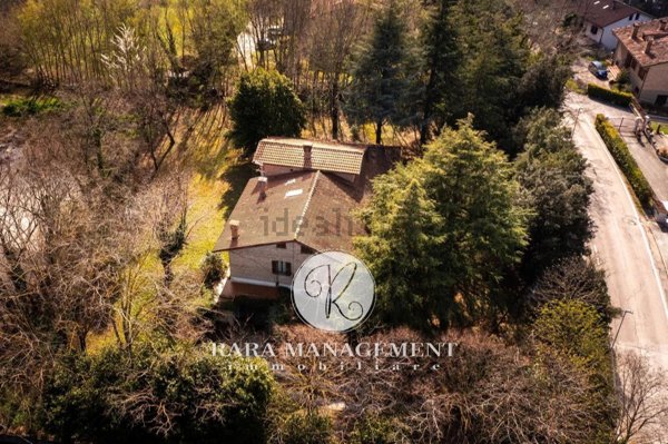 casa indipendente in vendita ad Urbino in zona Centro CittÃ 