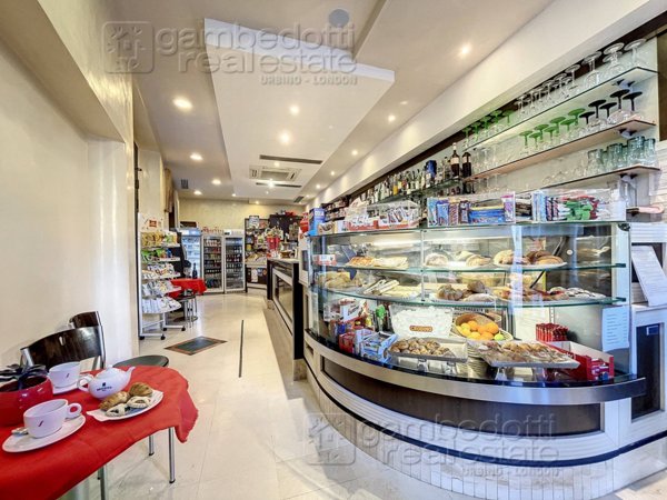 negozio in vendita ad Urbino in zona Centro CittÃ 