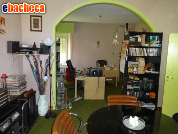 casa indipendente in vendita ad Urbino