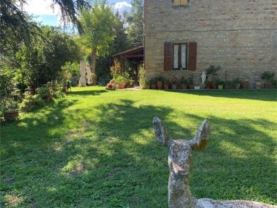 casa indipendente in vendita ad Urbino