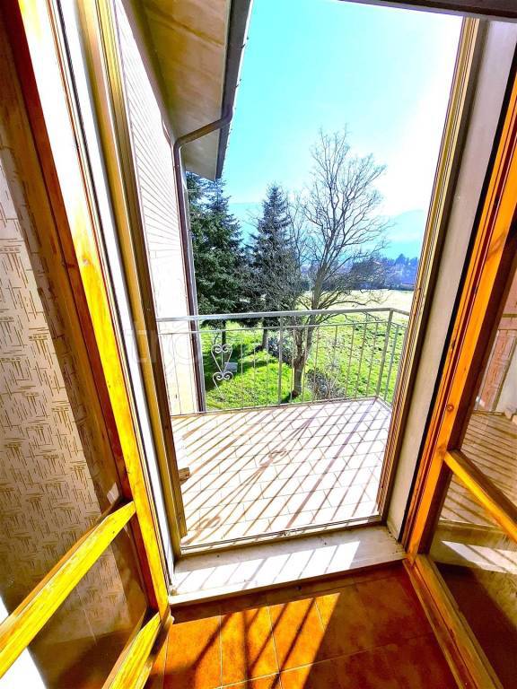 appartamento in vendita ad Urbino in zona Canavaccio