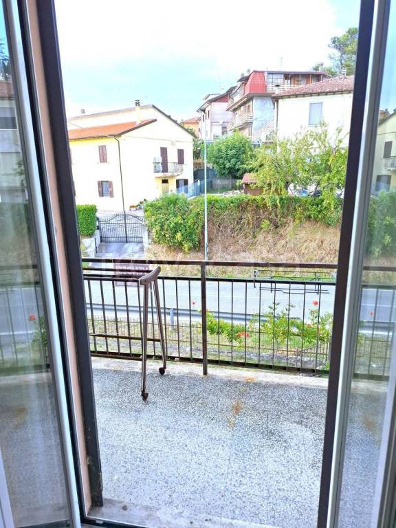 casa indipendente in vendita ad Urbino in zona Mazzaferro