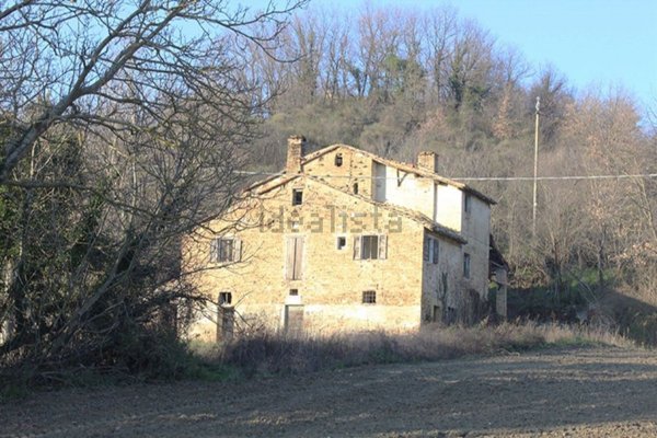 casa indipendente in vendita ad Urbino
