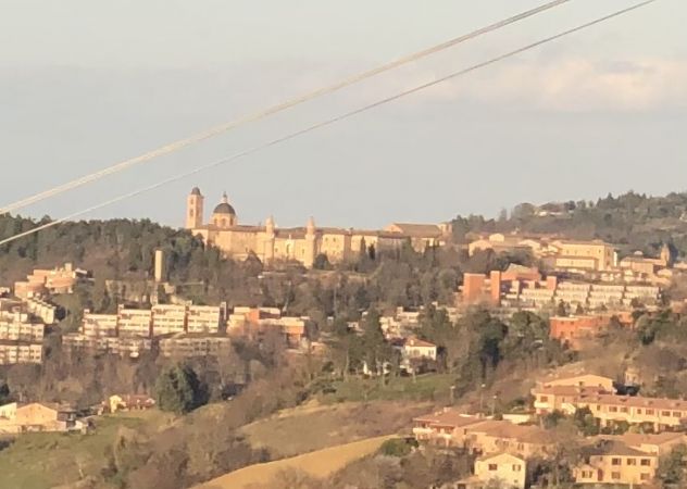 casa indipendente in vendita ad Urbino